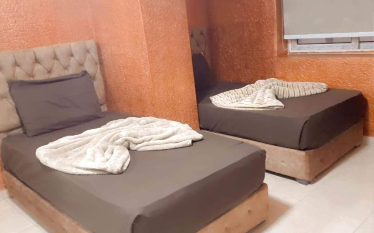 Blue Eyes Hotel Giza 外观 照片